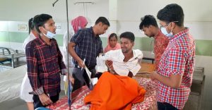 চুরির অপবাদ দিয়ে পাওনাদার যুবককে নির্যাতন