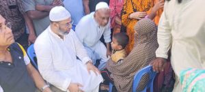 বাগেরহাটে দূবৃত্তের হামলায় নিহত কৃষকদল নেতার কবর জিয়ারত করলেন প্রতিমন্ত্রী