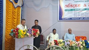 ভূমিসেবা জনগণের দোরগোড়ায় পৌঁছে দিতে সততা ও নিষ্ঠার বিকল্প নেই: বাগেরহাটের জেলা প্রশাসক